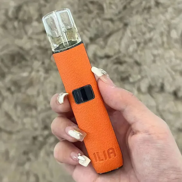 ILIA哩亞 皮革主機