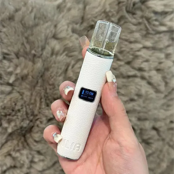 ILIA哩亞 皮革主機